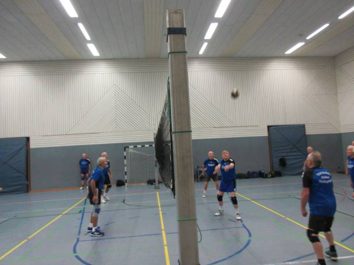 TKW Volleyball Oldies: Von der „Ü 50“ zur „Ü unendlich“ - Bild 3